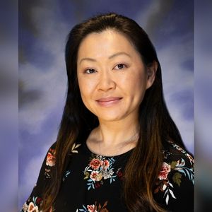 professional photo of obgyn eva welch