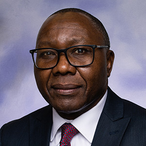 Akinolu T Yussuf, PA-C