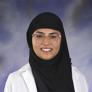 professional photo of Maham Alamgir